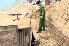 Phát hiện một công ty lắp đặt trái phép bồn chứa xăng