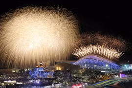 Olympic Sochi 2014 chính thức khai mạc với màn pháo hoa rực rỡ