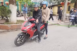 Bắt 2 đối tượng cướp giật điện thoại sau 4 giờ khẩn trương truy xét