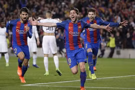 Ngược dòng kỳ diệu, Barcelona giành vé vào tứ kết Champions League