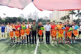 Khai mạc giải bóng đá Đoàn Thanh niên Công an quận Đống Đa