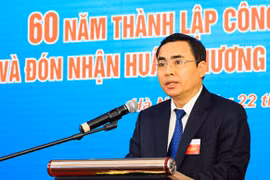 Petrolimex Hà Nội đón nhận Huân chương Lao động hạng Nhất