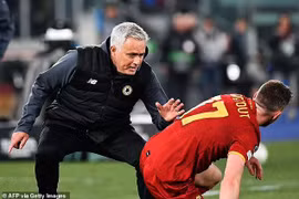 Jose Mourinho lập kỷ lục khi đưa AS Roma vào chung kết