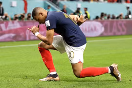 Mbappe ghi bàn và kiến tạo, ĐKVĐ Pháp ngược dòng thắng Úc tưng bừng