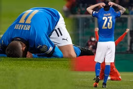 ĐT Italia bị loại sốc, ngồi nhà xem World Cup 2022