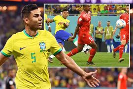 Casemiro giúp Brazil giành vé sớm vào vòng 1/8