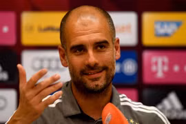 HLV Pep Guardiola cập bến Man City