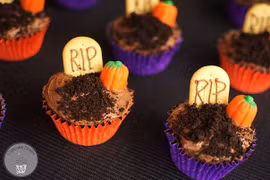 Sởn gai ốc với những chiếc bánh ngọt Halloween kinh dị