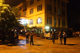 Côn đồ đội lốt doanh nhân