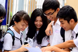 Kỳ thi quốc gia năm 2015 thu hút sự quan tâm của dư luận: Sẽ chọn phương án nào?