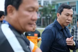 Lùi để tiến
