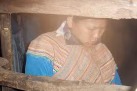Bị nhốt vào cũi hàng nghìn ngày vì bị “ma rừng” bắt 