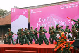 Ngày thơ Việt Nam lần thứ 12: Ngày của tình yêu Tổ quốc