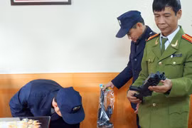 Thu giữ 60 súng bắn đạn nhựa nguy hiểm
