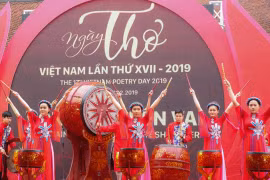 Ngày thơ Việt Nam lần thứ 20 không tổ chức tập trung tại Văn Miếu-Quốc Tử Giám