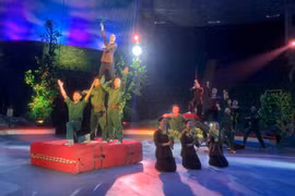 Chương trình xiếc "Đi cùng năm tháng" tri ân các thương binh, liệt sĩ