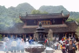 Chùa Hương chính thức mở cửa từ ngày 13/3