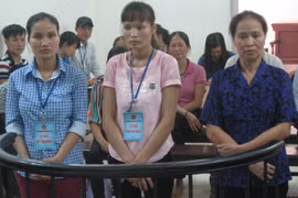 Mẹ chồng ngồi tù, con dâu nhận án treo vì đốt "vùng kín" người khác 