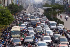 ĐBQH: Tổ chức giao thông rất lộn xộn, nơi cần không có biển báo, nơi không cần lại quá nhiều