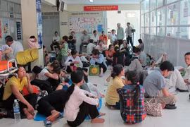 Đề xuất cổ phần hóa để hạn chế tiêu cực ở bệnh viện công