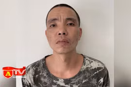 Cướp giật dây chuyền vàng bỏ chạy, gặp ngay cảnh sát