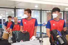 U22 Việt Nam lặng lẽ về nước với tấm HCĐ