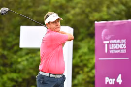 Golfer huyền thoại đầu tiên đạt Eagle ở Vinpearl DIC Legends Việt Nam