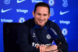 Frank Lampard rèn cầu thủ Chelsea tư duy khác để ghi bàn