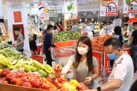Giá cả hàng hóa không biến động lớn dịp Tết