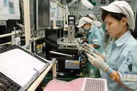 Hà Nội: Lương một số nơi tăng nhẹ, thưởng Tết giảm so với năm 2020