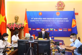 Công tác xã hội giúp người dân bị ảnh hưởng bởi Covid-19 phục hồi cuộc sống
