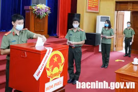 Hơn 3.200 cử tri bỏ phiếu sớm ở tâm dịch Bắc Ninh