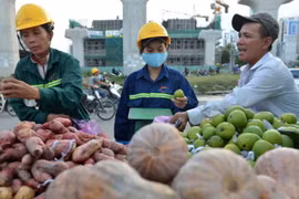 Lương cơ sở tăng, lương hưu và các khoản phụ cấp bảo hiểm thay đổi thế nào?