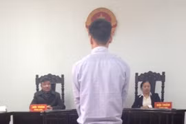 Nữ sinh viên bị bạn trai bắt giữ và liên tục bị cưỡng bức