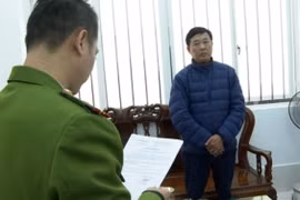 Chủ tịch xã, Phó Chủ tịch xã bị khởi tố vì để 'cát tặc' lộng hành
