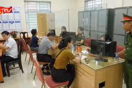 Không để gián đoạn, ngắt quãng trong công tác phục vụ nhân dân