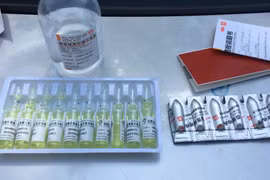 Chốt kiểm soát phòng chống Covid phát hiện xe chở 13 kiện thuốc tân dược không rõ nguồn gốc, xuất xứ
