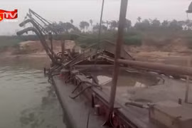 Tuần tra, phát hiện 3 phương tiện khai thác cát trái phép