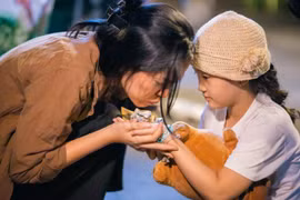 Nhạc sĩ “Nhật ký của mẹ” gây "sốt" khi viết ca khúc mới về tình mẫu tử