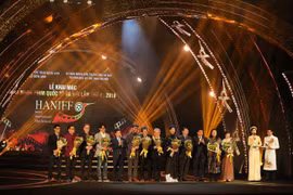 Ba đạo diễn Việt Nam ngồi "ghế nóng" tại "Liên hoan phim Quốc tế Hà Nội 2022"
