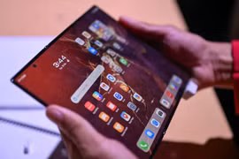Huawei chọn Malaysia là nơi ra mắt dòng điện thoại mới trị giá 3.000 đô la