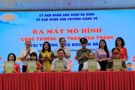 Quận Ba Đình đồng loạt ra mắt “Cổng trường an toàn giao thông”