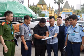 Kiểm tra đột xuất, xử lý điểm trông xe “chặt chém” khách du lịch dịp nghỉ lễ 30-4 và 1-5