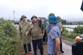 Kiểm tra công tác ứng trực bão lụt tại huyện Mỹ Đức, Giám đốc Công an Hà Nội nhấn mạnh: 'Còn đê là còn người, còn tài sản'