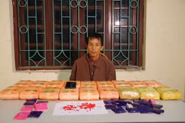 Bắt đối tượng vận chuyển 112.000 viên ma túy tổng hợp
