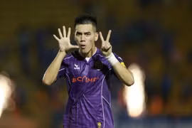 Tiến Linh bất ngờ mất danh hiệu Vua phá lưới V-League