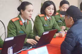 Hà Nội khai màn "chiến dịch" cấp Căn cước công dân gắn chip lưu động trên toàn thành phố