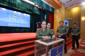 Đoàn thanh niên Cụm thi đua số 4 - Bộ Công an ủng hộ đồng bào miền Trung