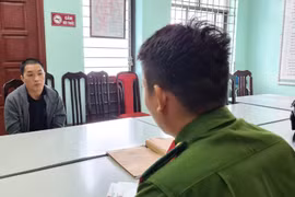 'Nữ quái' dùng con trai làm 'bình phong' đi giao dịch ma túy