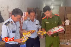 Phát hiện hơn 2.500 sản phẩm chân, cánh gà của nước ngoài nghi nhập lậu